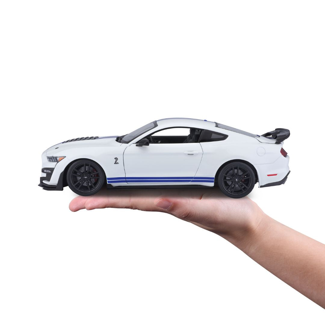 31452 WT Bburago Maisto - Mustang Shelby GT500 (2020), bianca - 1:18