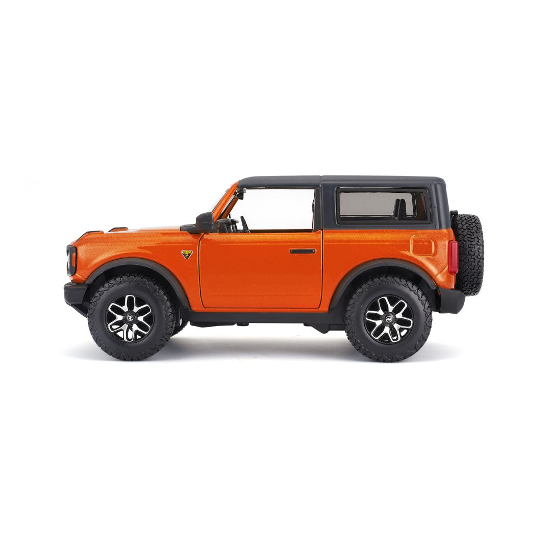 31530 OG Bburago Maisto - Ford Bronco Badlands 2 porte (2021), arancio