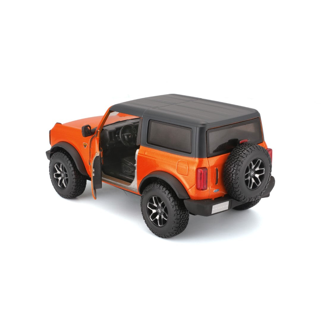 31530 OG Bburago Maisto - Ford Bronco Badlands 2 porte (2021), arancio