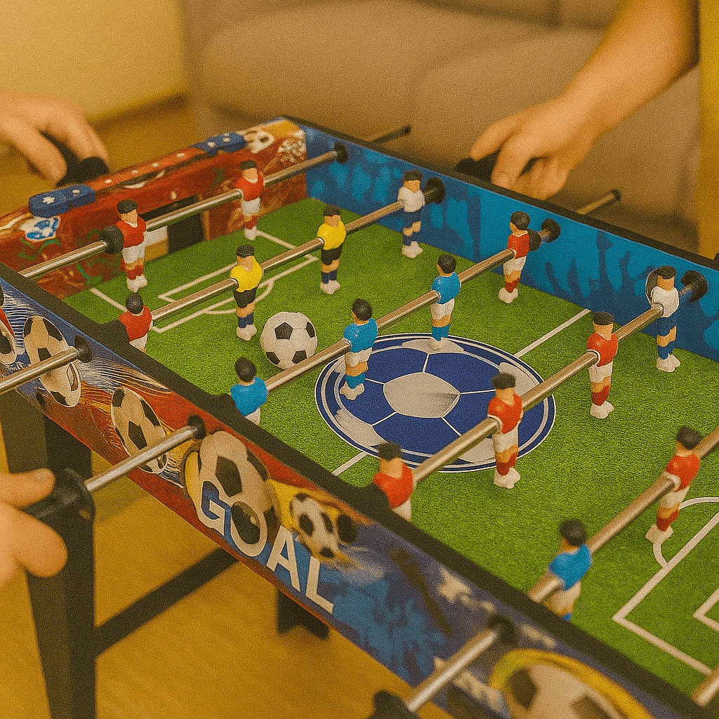 38928 Globo - Calcetto in legno 69X36,5X69