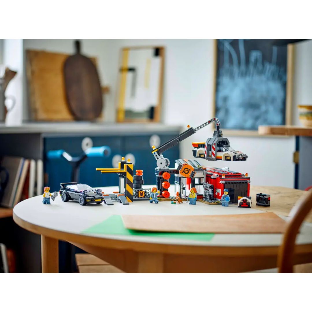 60472 LEGO City - Sfasciacarrozze con auto