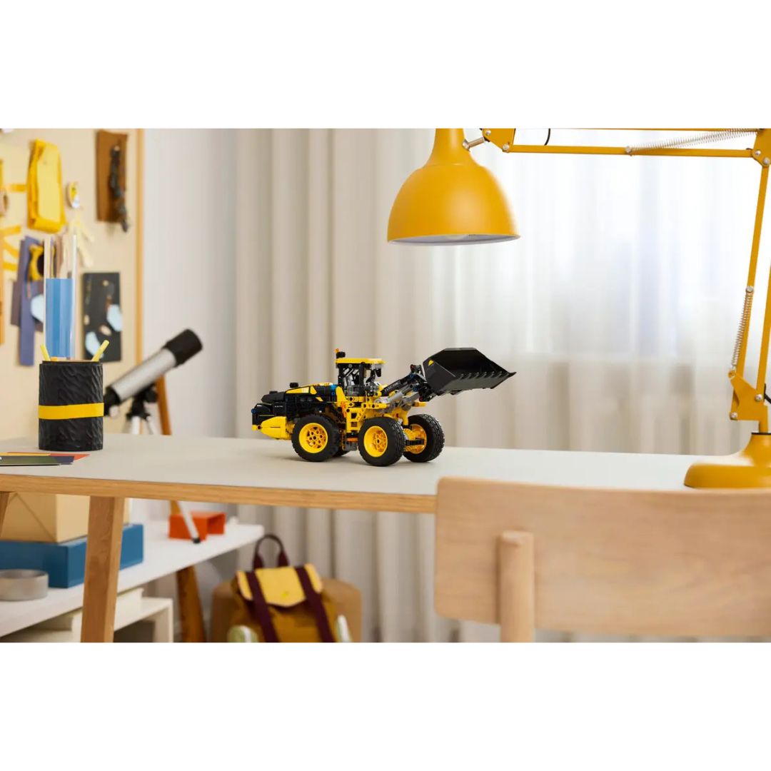42209 LEGO Technic - Pala gommata Volvo L120 Electric