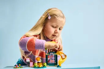 11201 Lego Bluey Divertimento al parco giochi di Bluey e Chloe