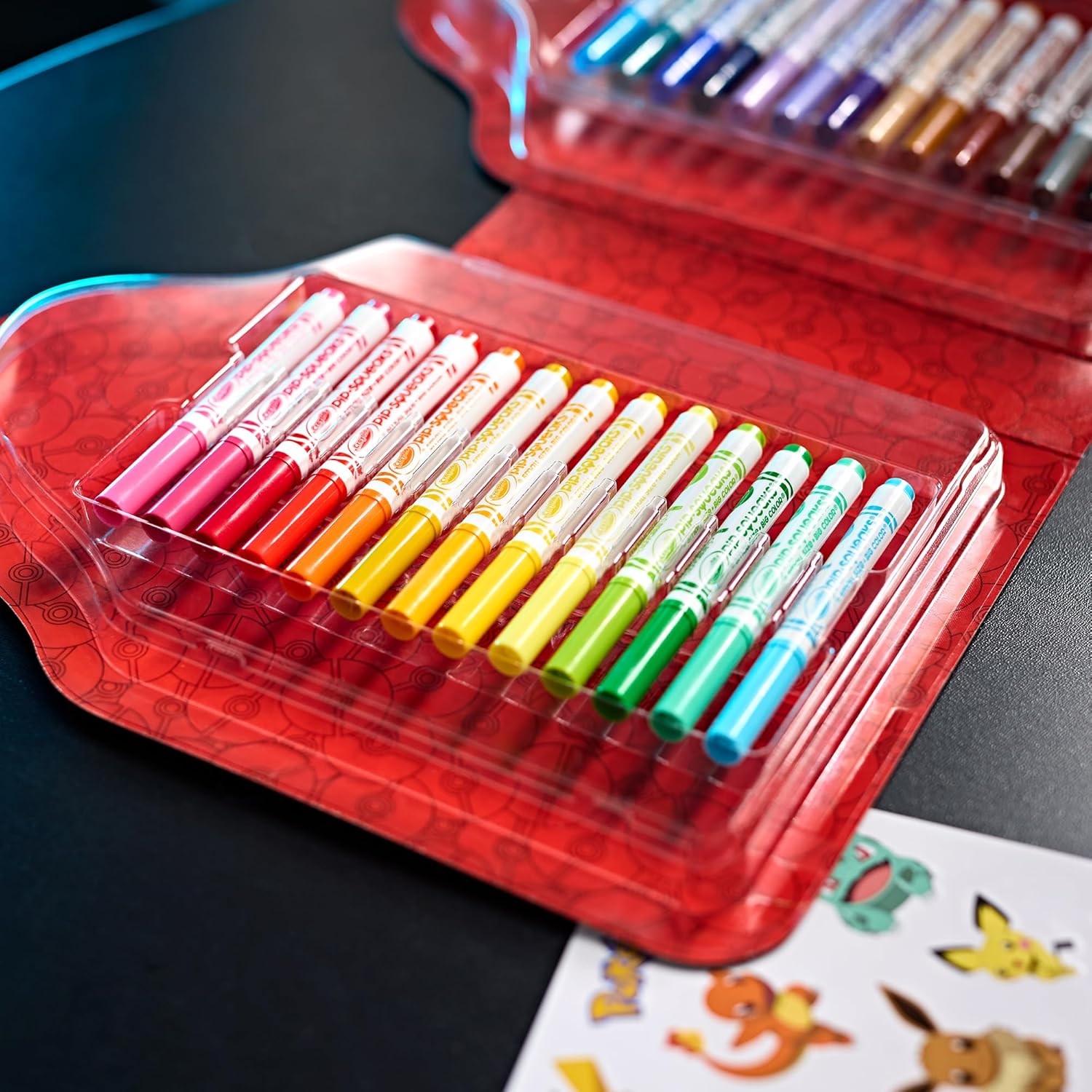 04-0785 CRAYOLA - Valigetta Colori & Adesivi Pokémon