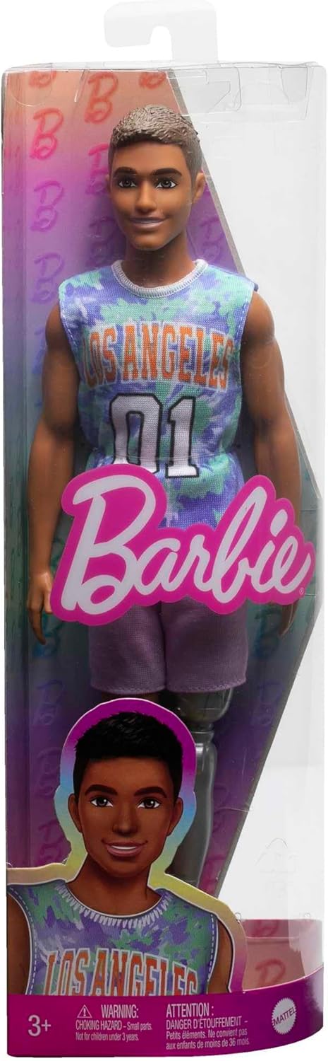 Mattel Barbie Fashionistas Ken #212  Bambola Ken con Protesi alla Gamba
