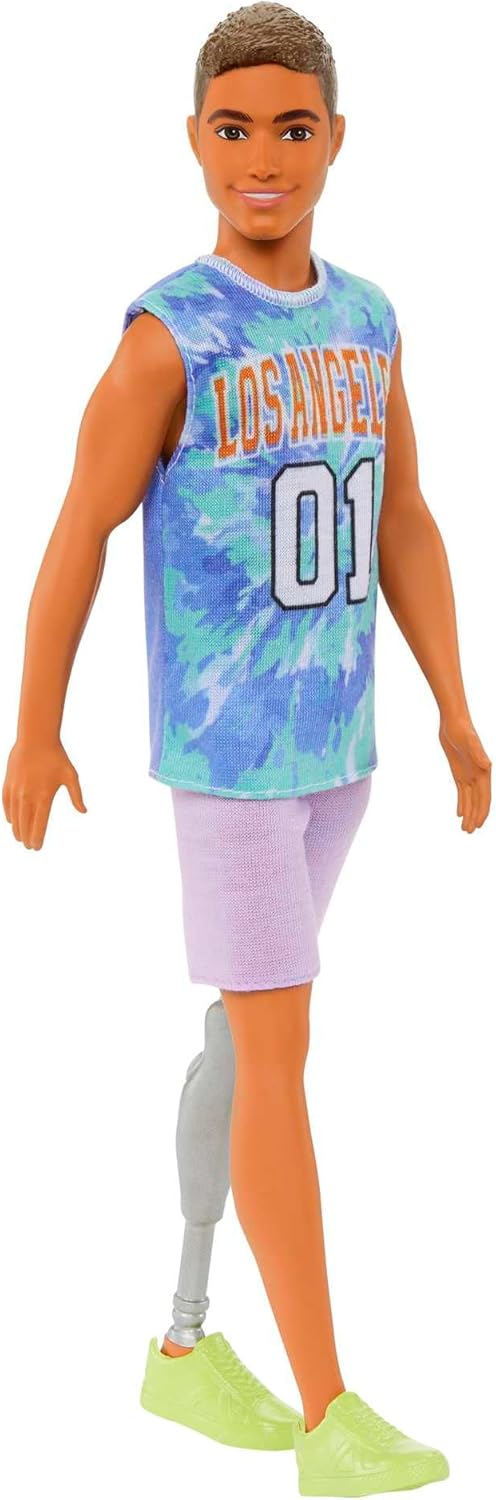 Mattel Barbie Fashionistas Ken #212  Bambola Ken con Protesi alla Gamba