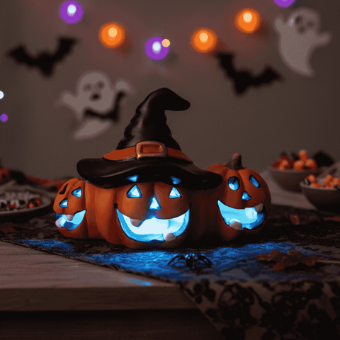 Decorazione Halloween 3 Zucche con Cappello e Luce LED  17,5 cm