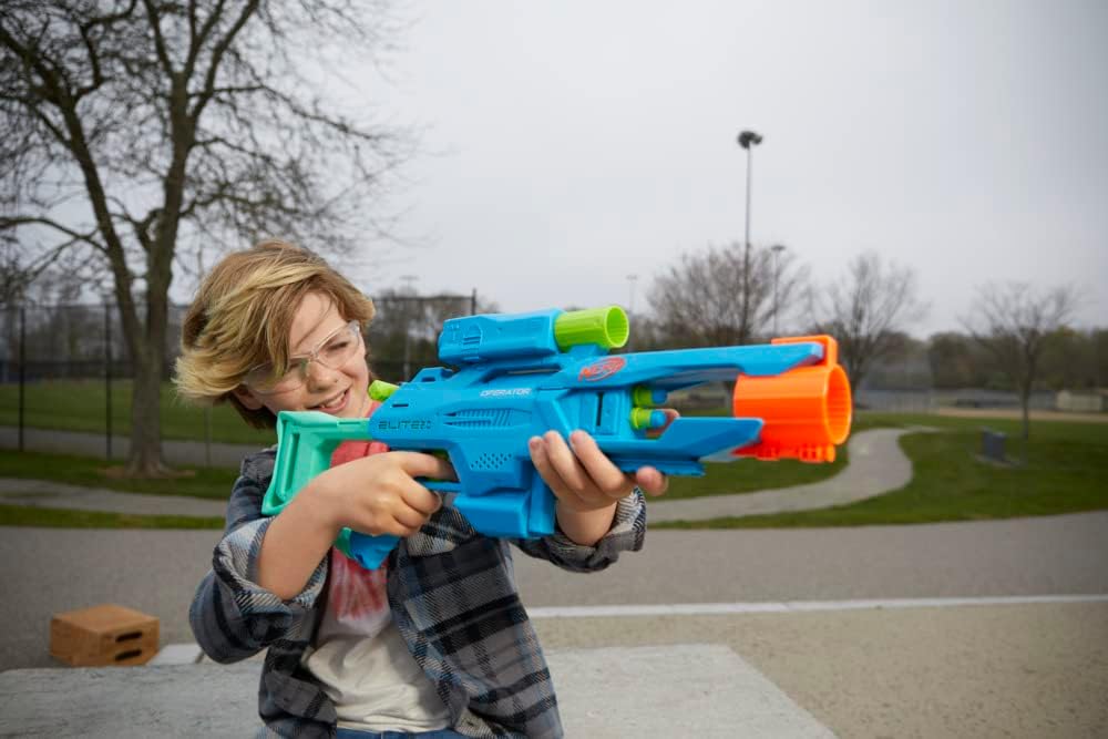 Nerf Elite 2.0 Tactical Pack Set con 3 Blaster Operator BD-2, Trio TD-3