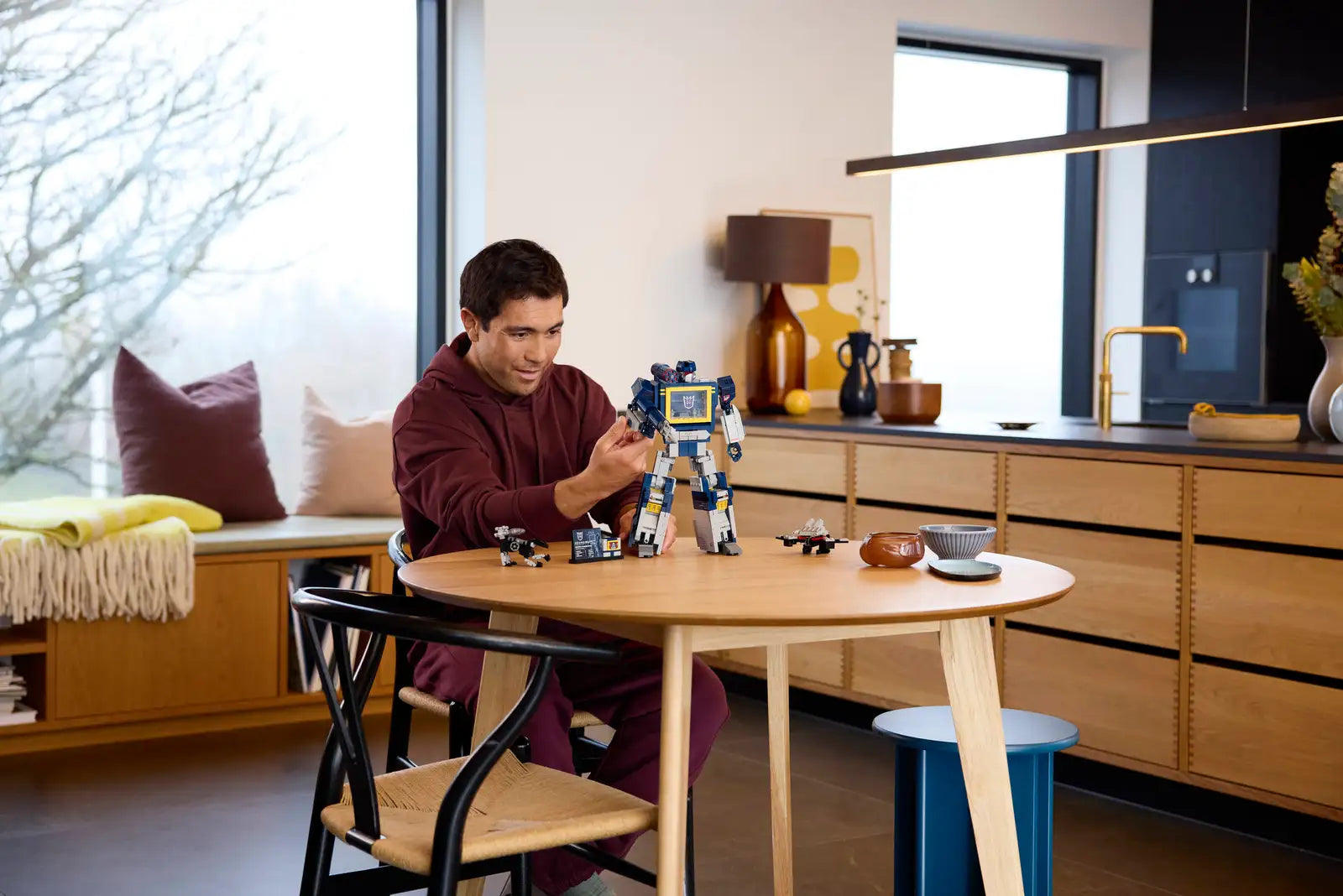 10358 Lego Icons Transformers Soundwave