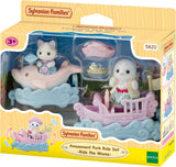 05820 Sylvanian Families Il Trenino del Mare Set Amusement Park con Personaggi