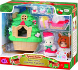 05822 Sylvanian Families La Casa di Babbo Natale Set Natalizio con Personaggi