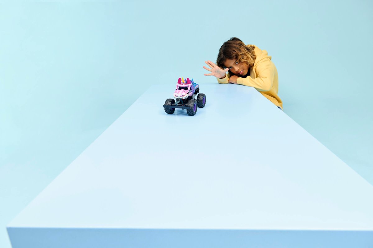 42220 LEGO Technic Monster Jam™ Sparkle Smash™ a retrocarica