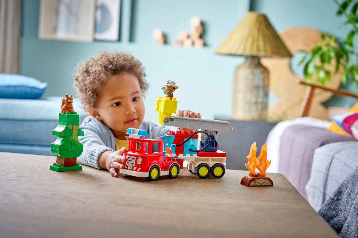 10473 LEGO DUPLO Town Autopompa con manichetta e pompiere