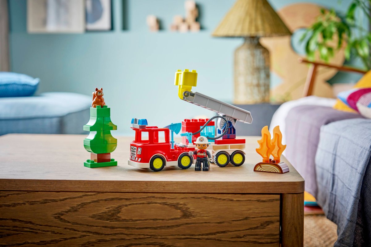 10473 LEGO DUPLO Town Autopompa con manichetta e pompiere