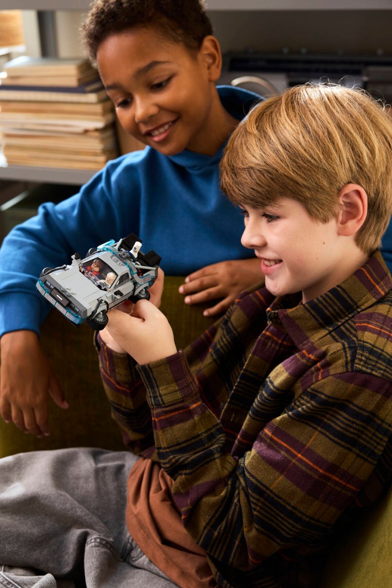 77256 LEGO Speed Champions Macchina del tempo di Ritorno al futuro