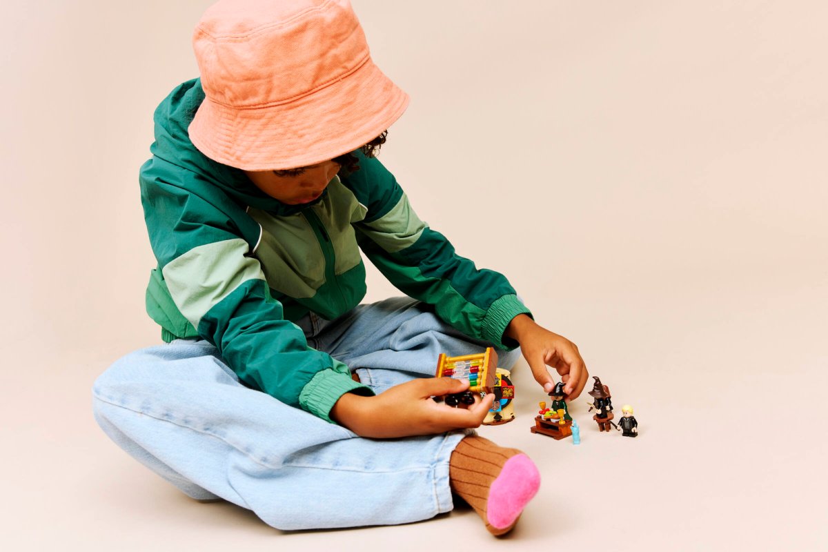 76460 LEGO Harry Potter TM Castello di Hogwarts™: Cerimonia del Cappello Parl