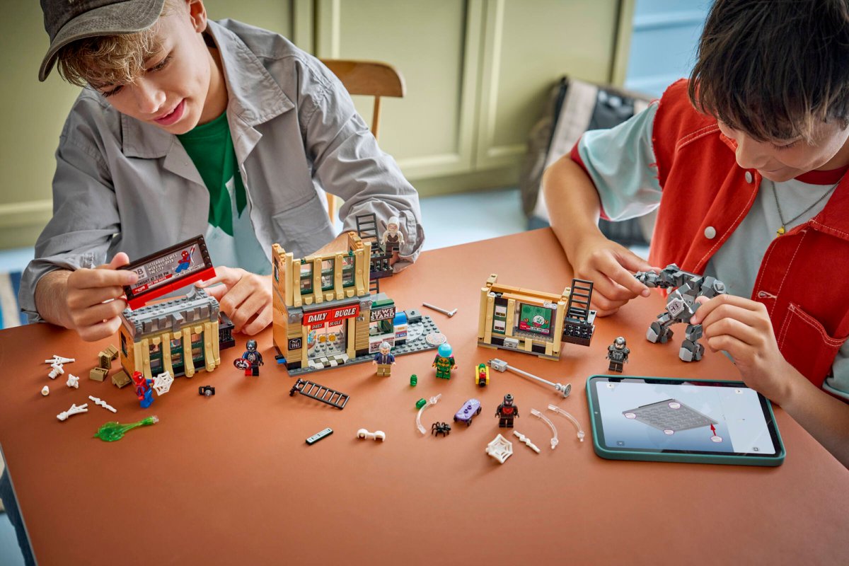 76342 LEGO Super Heroes Marvel Spider-Man vs. Mysterio: il Daily Bugle