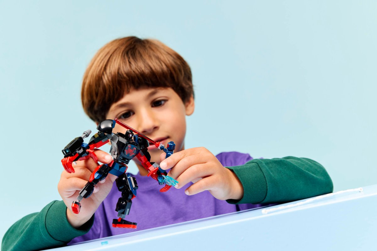 76337 LEGO Super Heroes Marvel Mech di Miles Morales vs. Spider-Man 2099