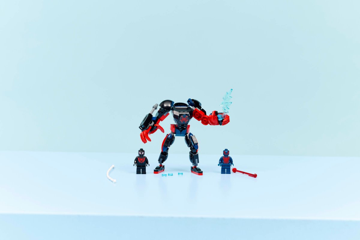 76337 LEGO Super Heroes Marvel Mech di Miles Morales vs. Spider-Man 2099