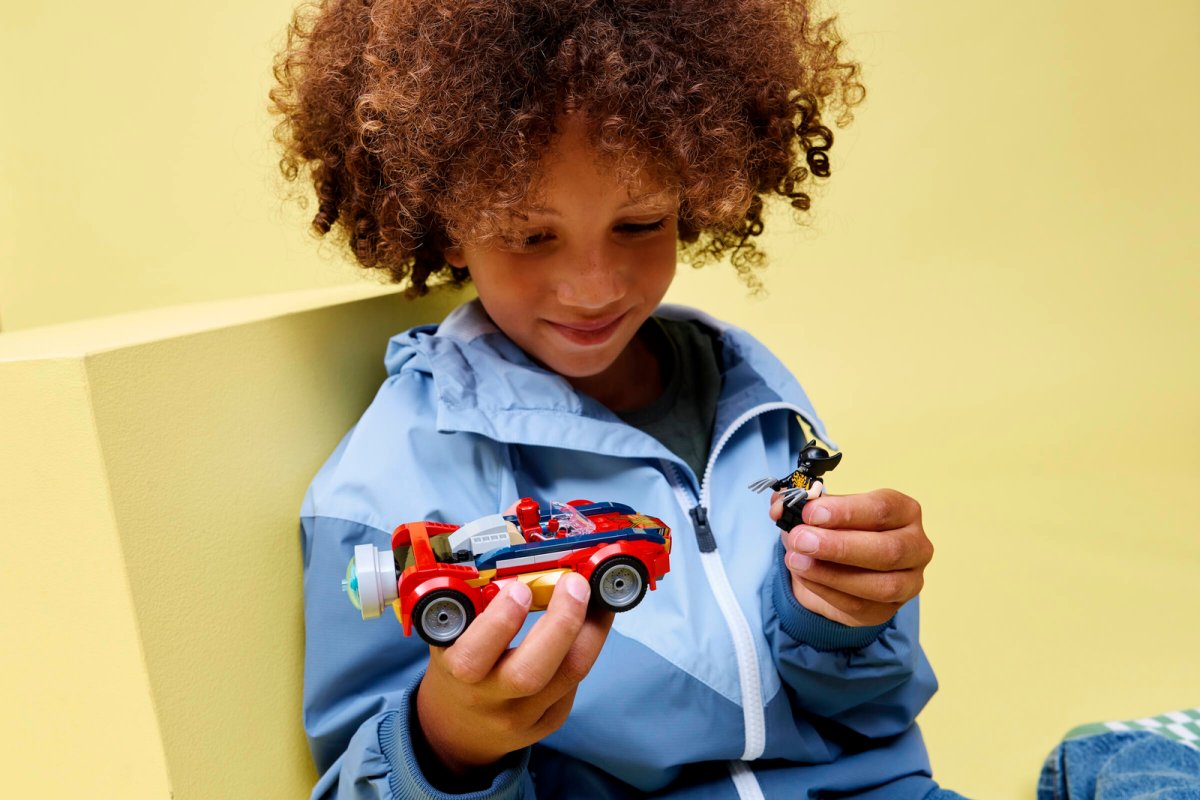 76336 LEGO Super Heroes Marvel Auto di Spider-Man vs. Venomized Wolverine