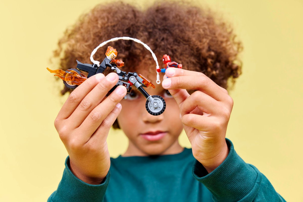 76335 LEGO Super Heroes Marvel Spider-Man vs. Ghost Rider in motocicletta