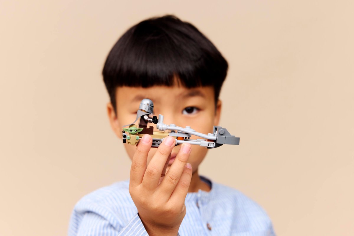 75436 LEGO Star Wars TM Speeder Bike™ del Mandaloriano e di Grogu