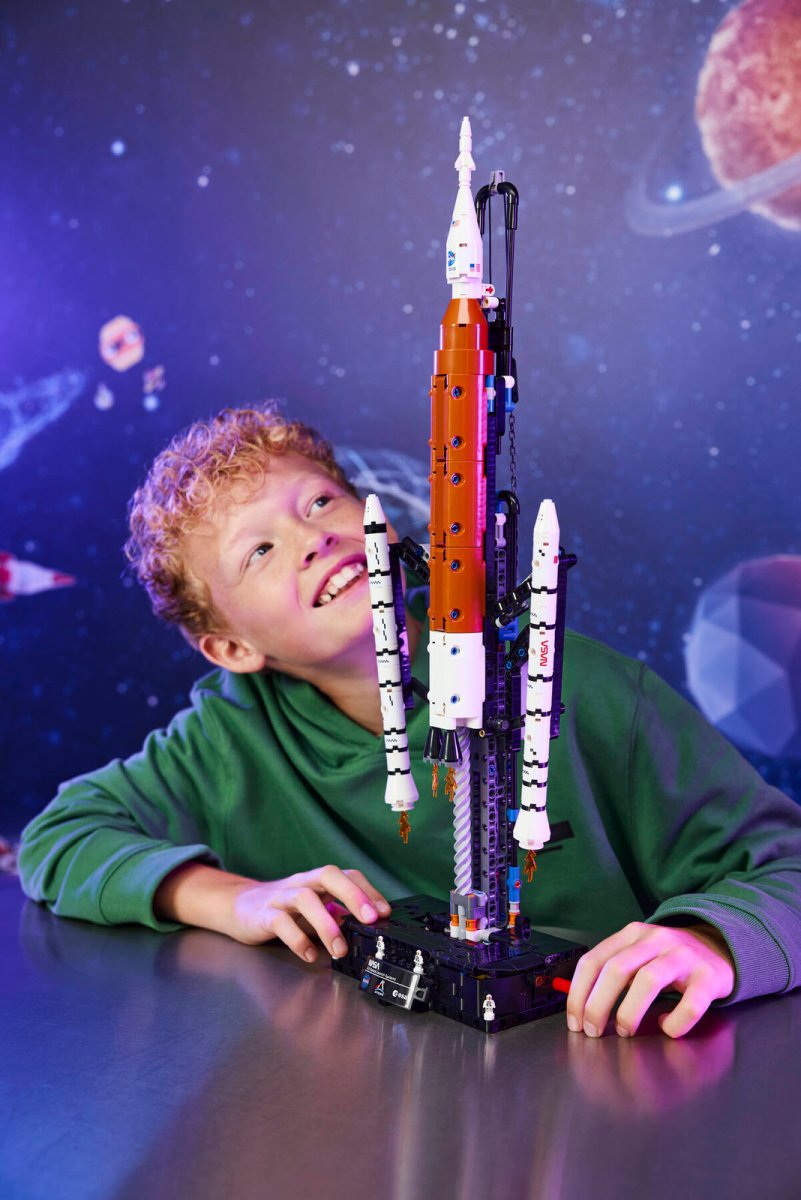 42221 LEGO Technic Sistema di lancio spaziale razzo NASA Artemis