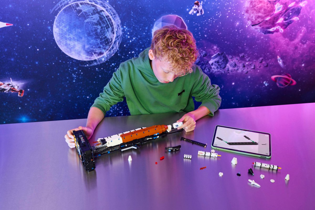 42221 LEGO Technic Sistema di lancio spaziale razzo NASA Artemis