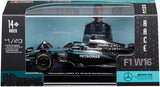 18-38238R Bburago F1 Mercedes-AMG W16 #63 Russell con casco 1:43